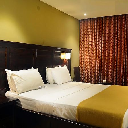 Ranis Grand Hotel โคอิมบาทอร์ ภายนอก รูปภาพ