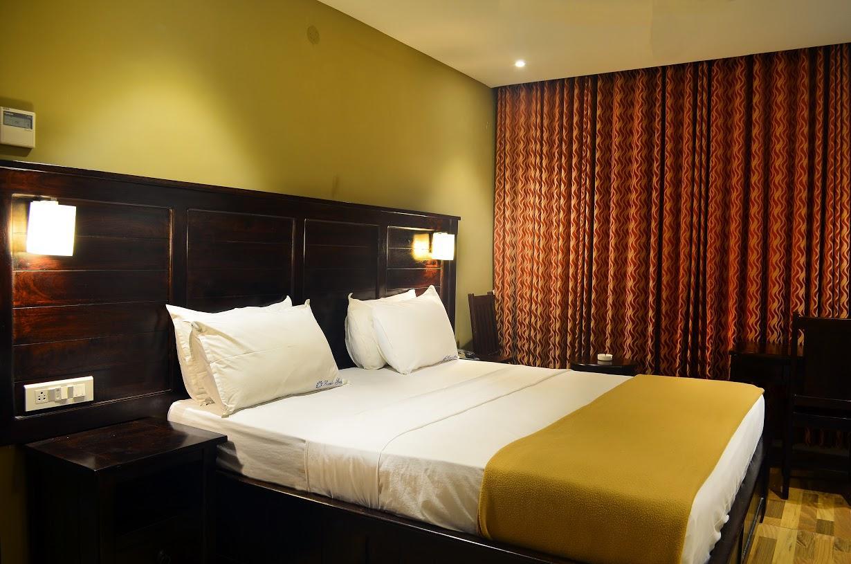 Ranis Grand Hotel โคอิมบาทอร์ ภายนอก รูปภาพ